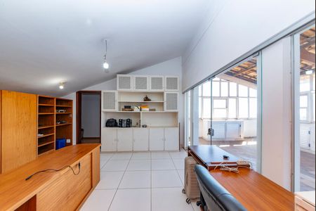 Casa à venda com 462m², 5 quartos e 4 vagasSala 4