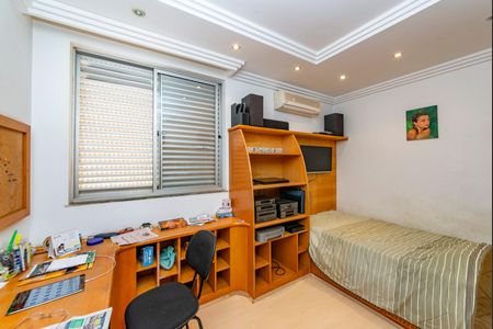 Casa à venda com 462m², 5 quartos e 4 vagasQuarto 2