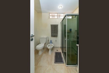 Casa à venda com 462m², 5 quartos e 4 vagasBanheiro Social 2