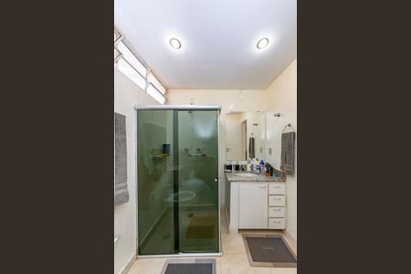 Casa à venda com 462m², 5 quartos e 4 vagasBanheiro Social 2