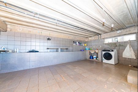 Casa à venda com 462m², 5 quartos e 4 vagasÁrea de Serviço 2