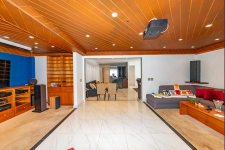 Casa à venda com 462m², 5 quartos e 4 vagasSala 2