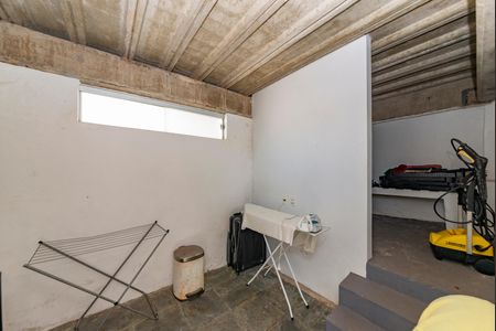 Casa à venda com 462m², 5 quartos e 4 vagasQuarto de Serviço