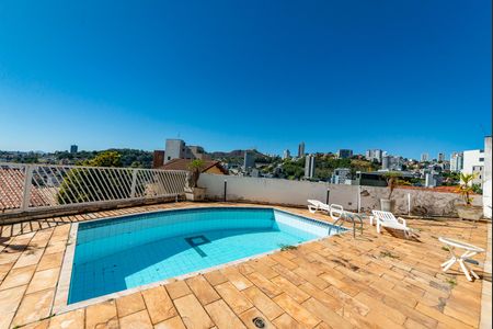 Casa à venda com 462m², 5 quartos e 4 vagasPiscina