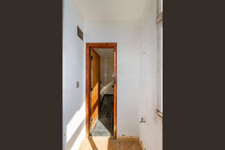 Casa à venda com 462m², 5 quartos e 4 vagasLavabo 2