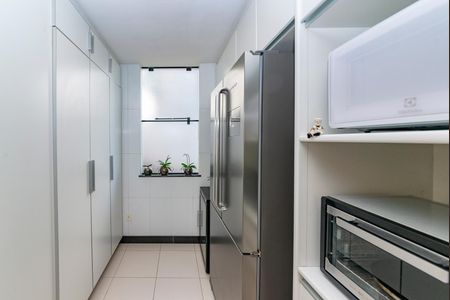 Casa à venda com 462m², 5 quartos e 4 vagasCozinha