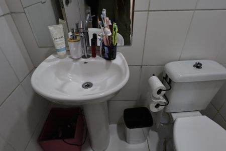 Apartamento à venda com 57m², 2 quartos e 2 vagasBanheiro Social