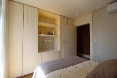 Apartamento à venda com 400m², 4 quartos e 2 vagasQuarto 2