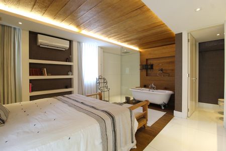 Apartamento à venda com 400m², 4 quartos e 2 vagasSuíte 1