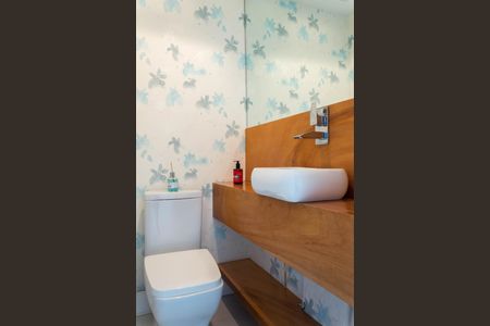 Apartamento à venda com 130m², 3 quartos e 2 vagas Apartamento à venda com 130m², 3 quartos e 2 vagasLavabo