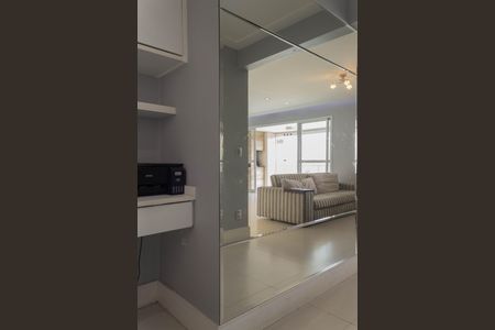 Apartamento à venda com 130m², 3 quartos e 2 vagas Apartamento à venda com 130m², 3 quartos e 2 vagasEscritório