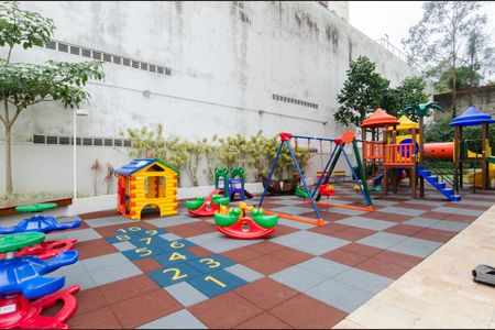 Apartamento à venda com 130m², 3 quartos e 2 vagas Apartamento à venda com 130m², 3 quartos e 2 vagasÁrea comum