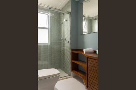 Apartamento à venda com 130m², 3 quartos e 2 vagas Apartamento à venda com 130m², 3 quartos e 2 vagasBanheiro da Suíte 1