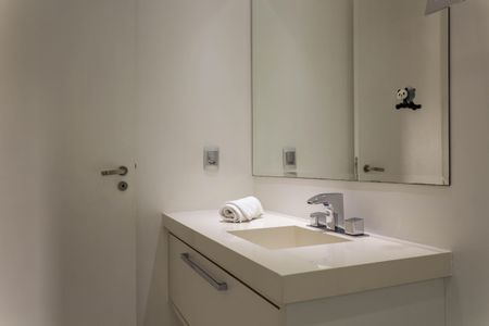 Apartamento à venda com 130m², 3 quartos e 2 vagas Apartamento à venda com 130m², 3 quartos e 2 vagasBanheiro da Suíte 3