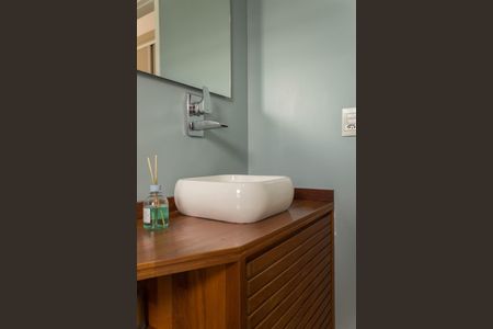 Apartamento à venda com 130m², 3 quartos e 2 vagas Apartamento à venda com 130m², 3 quartos e 2 vagasBanheiro da Suíte 1