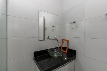Apartamento à venda com 50m², 2 quartos e sem vaga Apartamento à venda com 50m², 2 quartos e sem vagaBanheiro Social