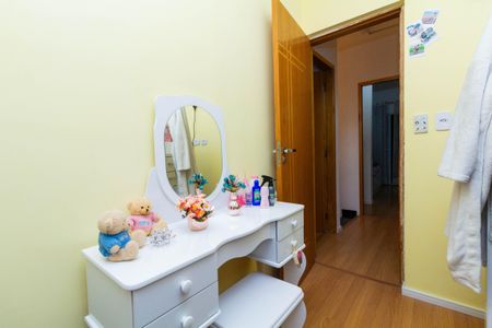 Casa à venda com 140m², 3 quartos e 4 vagas Casa à venda com 140m², 3 quartos e 4 vagasQuarto 2