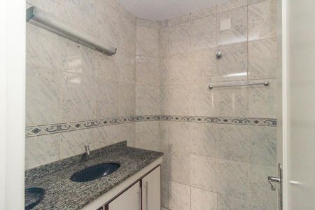 Apartamento à venda com 128m², 3 quartos e 1 vaga Apartamento à venda com 128m², 3 quartos e 1 vagaBanheiro 2