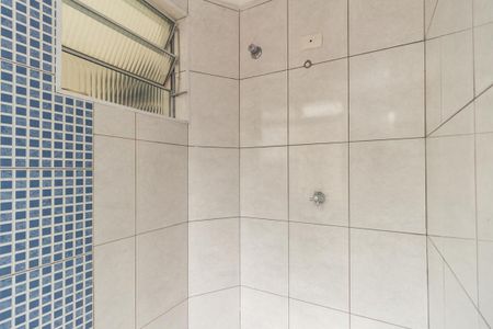 Apartamento à venda com 128m², 3 quartos e 1 vaga Apartamento à venda com 128m², 3 quartos e 1 vagaBanheiro da Suíte