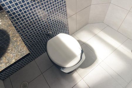 Apartamento à venda com 128m², 3 quartos e 1 vaga Apartamento à venda com 128m², 3 quartos e 1 vagaBanheiro da Suíte