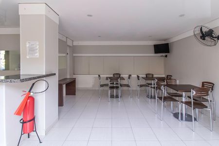 Apartamento à venda com 63m², 3 quartos e 1 vaga Apartamento à venda com 63m², 3 quartos e 1 vagaÁrea comum - Salão de festas