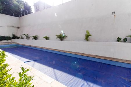 Apartamento à venda com 63m², 3 quartos e 1 vaga Apartamento à venda com 63m², 3 quartos e 1 vagaÁrea comum - Piscina