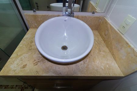 Apartamento à venda com 63m², 3 quartos e 1 vaga Apartamento à venda com 63m², 3 quartos e 1 vagaBanheiro Social