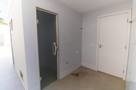 Casa à venda com 240m², 4 quartos e 2 vagas Casa à venda com 240m², 4 quartos e 2 vagasÁrea de Serviço