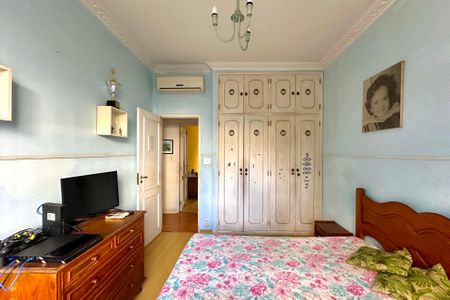 Apartamento à venda com 128m², 3 quartos e 1 vaga Apartamento à venda com 128m², 3 quartos e 1 vagaQuarto 1