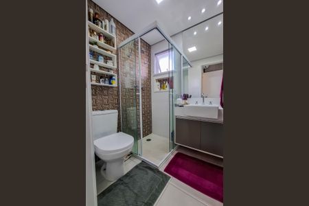 Apartamento à venda com 85m², 3 quartos e 2 vagas Apartamento à venda com 85m², 3 quartos e 2 vagasBanheiro da Suíte