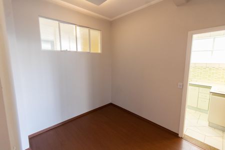 Apartamento à venda com 113m², 2 quartos e 1 vaga Apartamento à venda com 113m², 2 quartos e 1 vagaEscritório