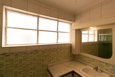 Apartamento à venda com 113m², 2 quartos e 1 vaga Apartamento à venda com 113m², 2 quartos e 1 vagaBanheiro