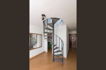 Apartamento à venda com 160m², 4 quartos e 1 vagaSala - Acesso ao 2º andar