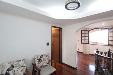 Casa à venda com 380m², 4 quartos e 6 vagasSala de Estar 2