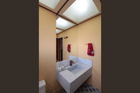 Casa à venda com 380m², 4 quartos e 6 vagasLavabo da Sala de Jantar