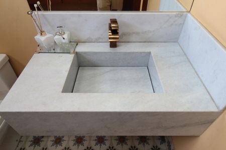 Casa à venda com 380m², 4 quartos e 6 vagasLavabo da Sala de Jantar