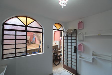 Casa à venda com 380m², 4 quartos e 6 vagasÁrea de Serviço