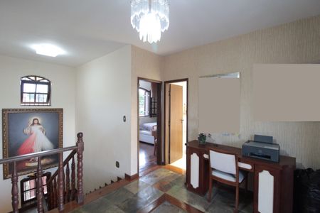 Casa à venda com 380m², 4 quartos e 6 vagasHall dos Quartos