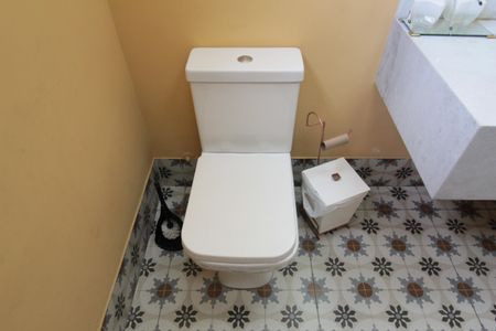 Casa à venda com 380m², 4 quartos e 6 vagasLavabo da Sala de Jantar