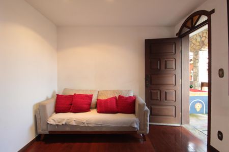 Casa à venda com 380m², 4 quartos e 6 vagasSala de Estar