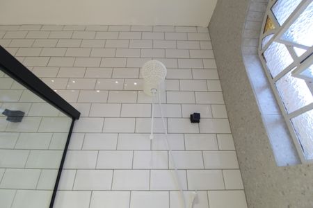 Casa à venda com 380m², 4 quartos e 6 vagasBanheiro Social