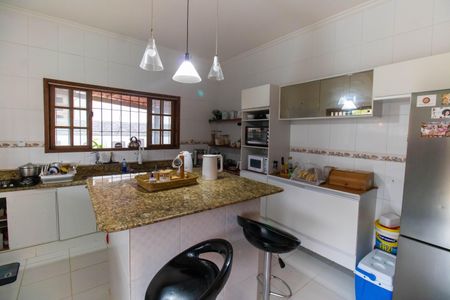 Casa à venda com 210m², 4 quartos e 2 vagasCozinha