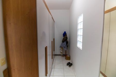 Casa à venda com 210m², 4 quartos e 2 vagasCloset da suíte 3