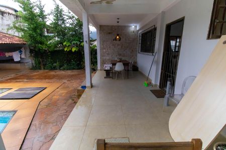 Casa à venda com 210m², 4 quartos e 2 vagasÁrea externa