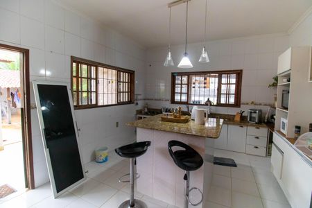 Casa à venda com 210m², 4 quartos e 2 vagasCozinha