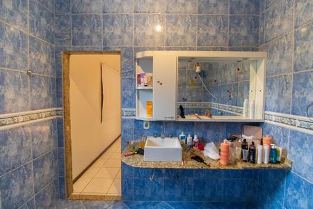 Casa à venda com 210m², 4 quartos e 2 vagasBanheiro da Suíte 1