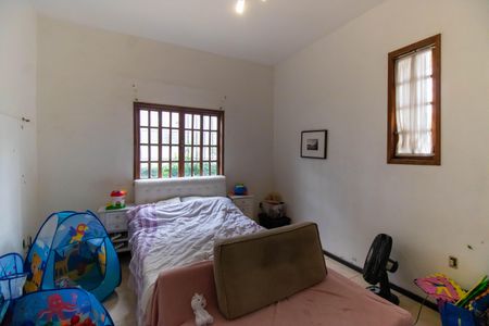 Casa à venda com 210m², 4 quartos e 2 vagasQuarto