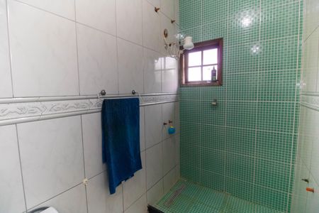 Casa à venda com 210m², 4 quartos e 2 vagasBanheiro da Suíte 2