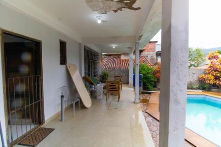 Casa à venda com 210m², 4 quartos e 2 vagasÁrea externa