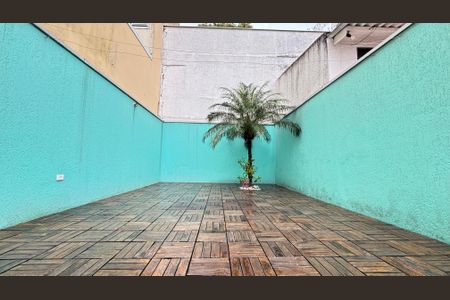 Casa para alugar com 246m², 3 quartos e 5 vagas Casa para alugar com 246m², 3 quartos e 5 vagasQuintal